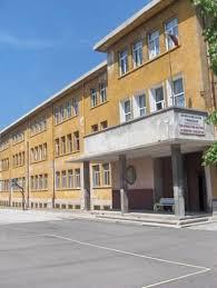 Гимназистка дари стипендията си на болно дете